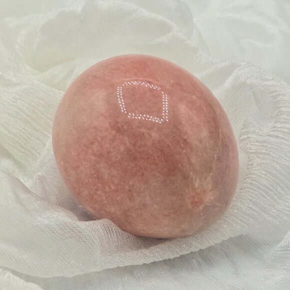 Pretty Polished Pink Stone? Egg | Marble? Decor Accent | Pink decor | Pink egg - Picture 4 of 6